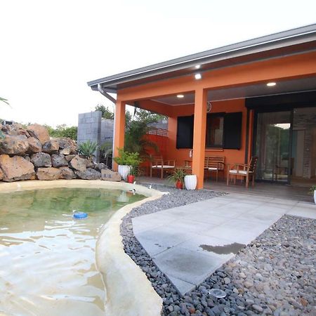 Les Roches Du Sud Villa แซ็ง-ปีแยร์ ภายนอก รูปภาพ